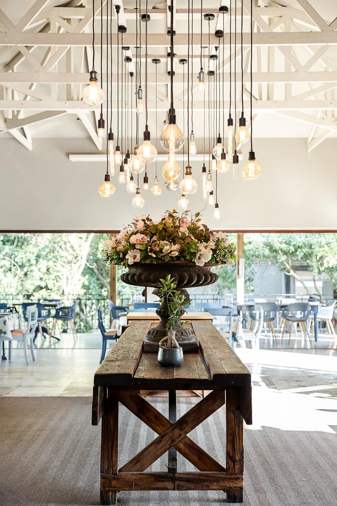 Casterbridge Hollow Hotel 5 min