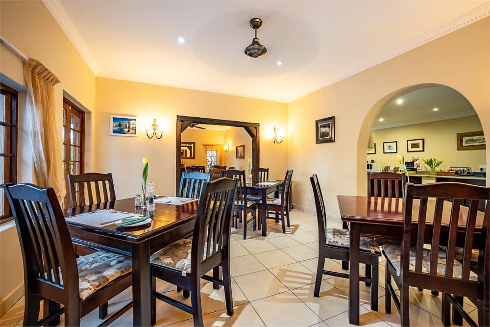 Country Lane Lodge 1 min
