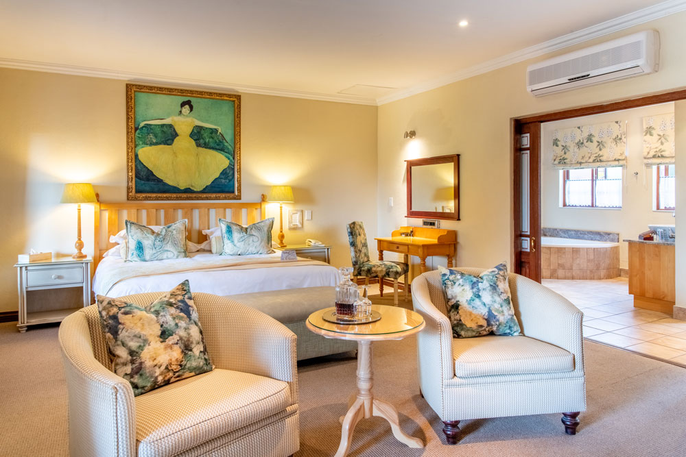 Olivers Luxury Room 6 5 high res Oliver s Restaurant Lodge and Wellness Centre small