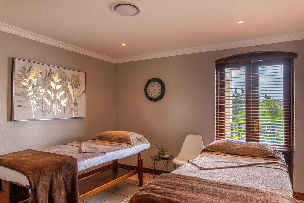 Olivers Wellness Beauty Centre Couples Treatment Room 1 1 Oliver s Restaurant Lodge and Wellness Centre small