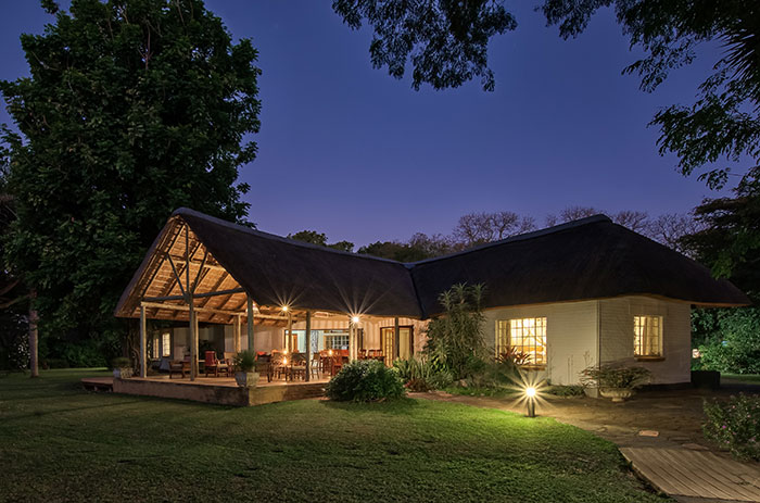 2206 Commercial SeringaLodge Photos 150dpi 7 1